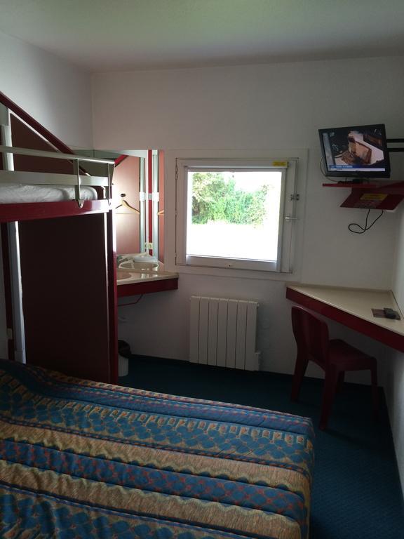 Formul'Eco Hotel Louvroil Bagian luar foto