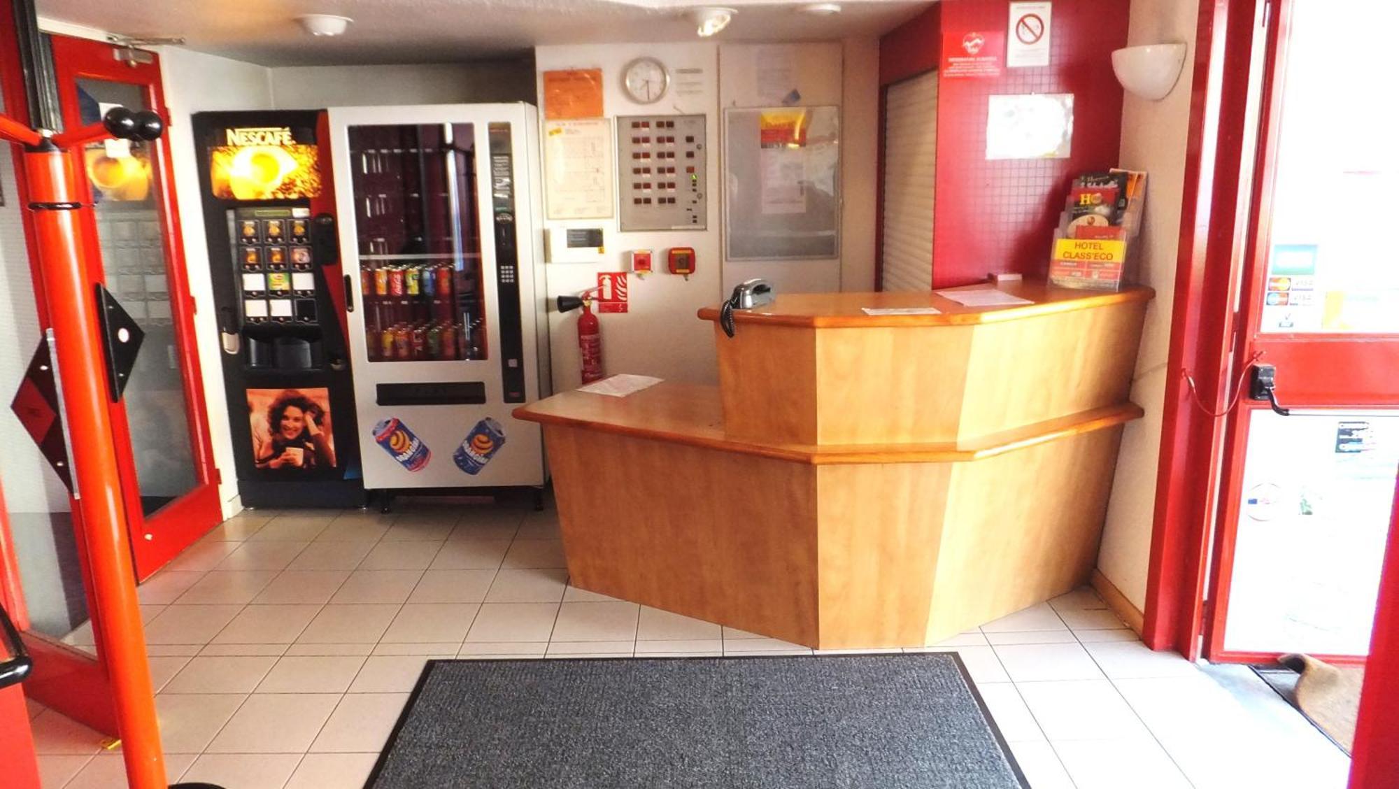 Formul'Eco Hotel Louvroil Bagian luar foto